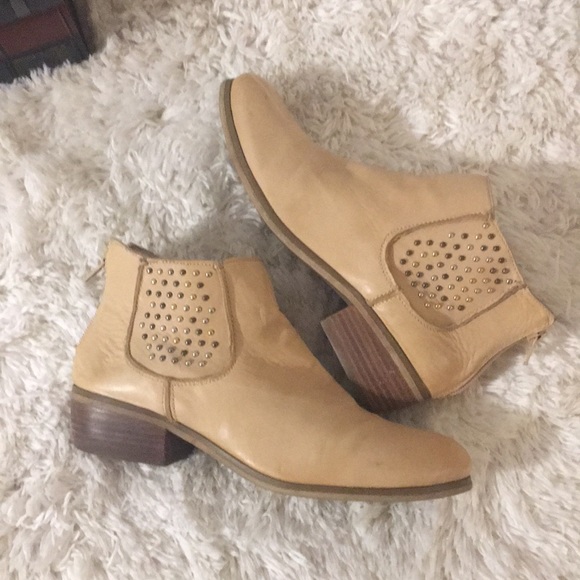 croma vintage Shoes - Croma Vintage booties